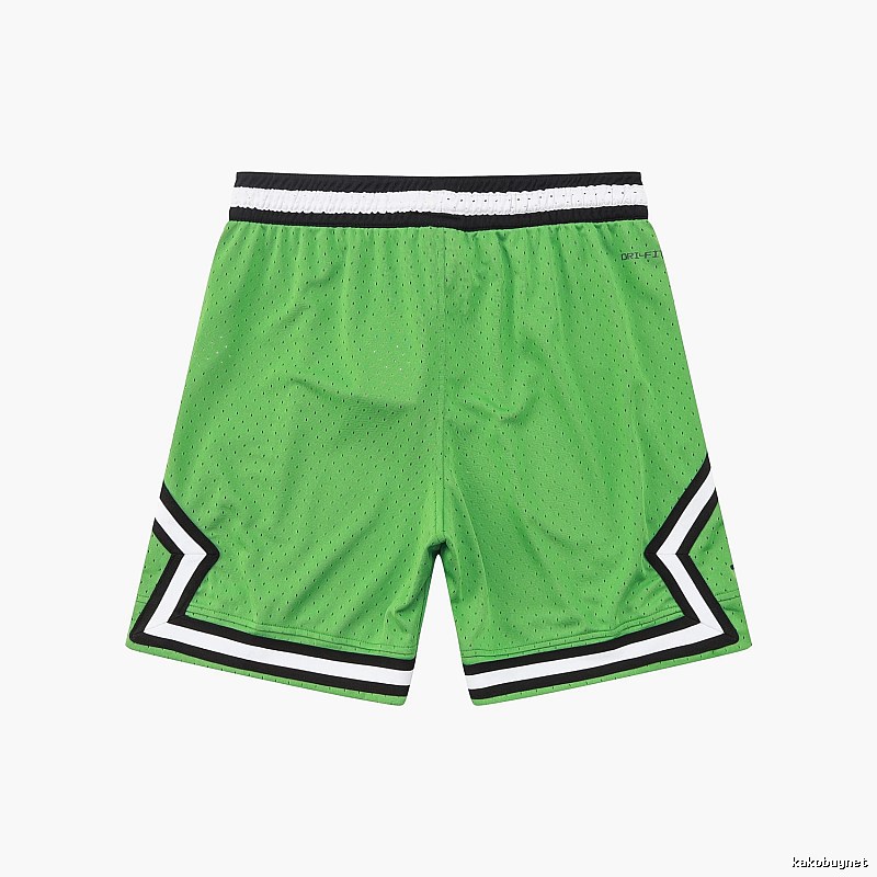 AJ basketball-style green shorts