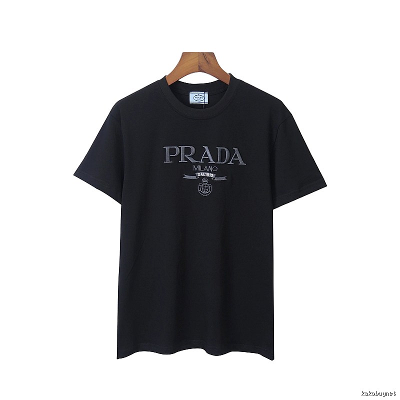 Amiri Streetwear Logo T-shirt Black Small AM with Logo Accent