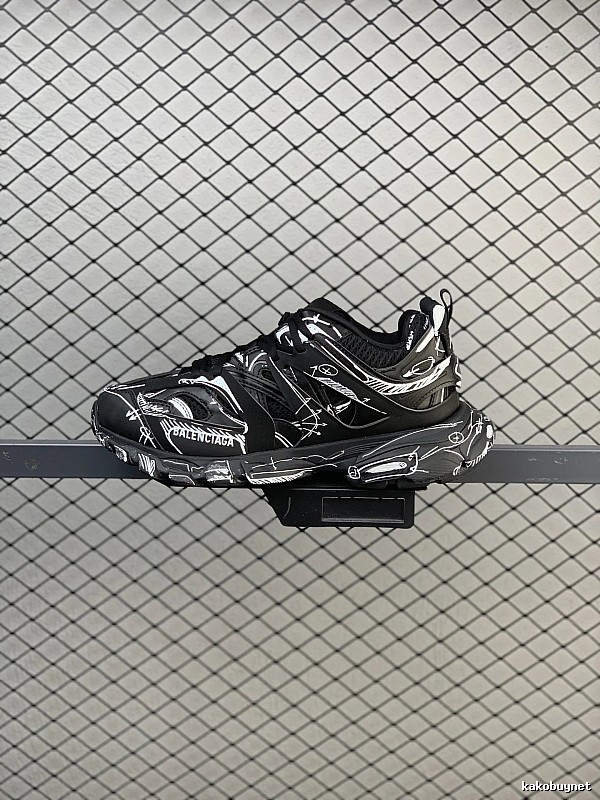 Balenciaga Black Logo Chunky Sneakers Featuring Padded Heel Tab