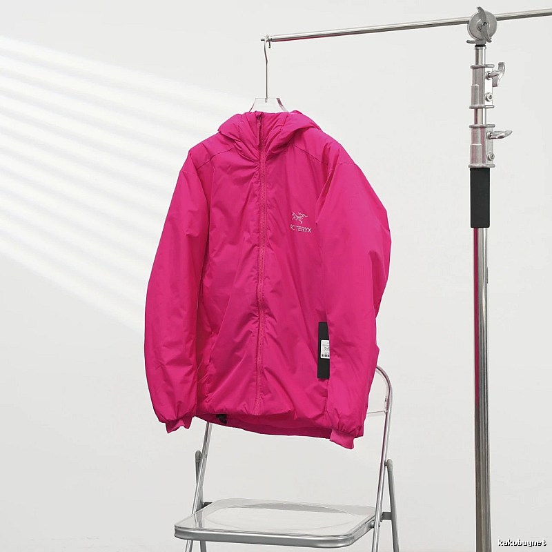 Bright Shell Jacket with vivid finish - Arc'teryx Layering Edit