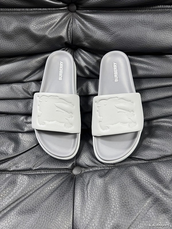 Burberry Equestrian Knight Light Luxury Style Light Grey Slides