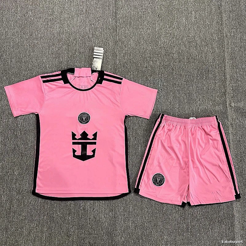 Germany Relaxed Soccer jersey set White Germany Football with Designer-Inspired Detail