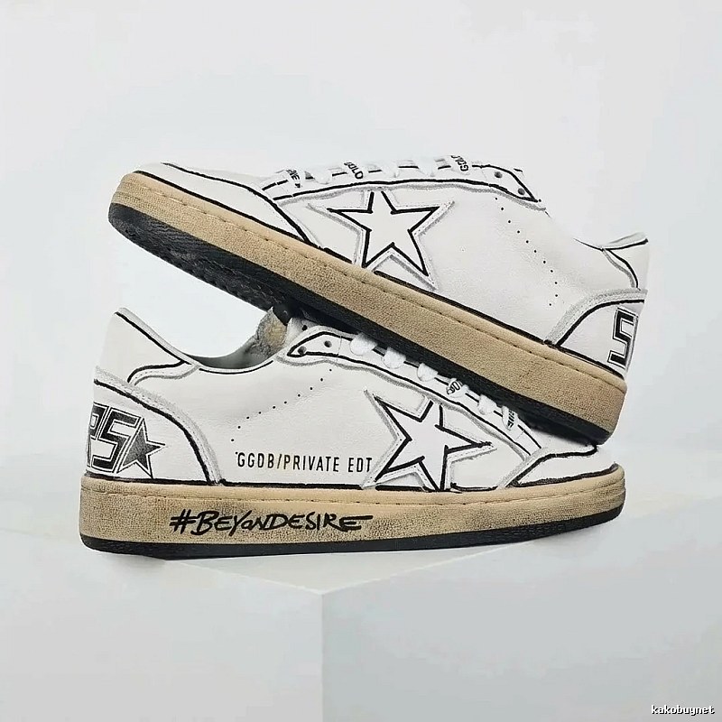 Golden Goose Dirty Sneakers, Trend, White