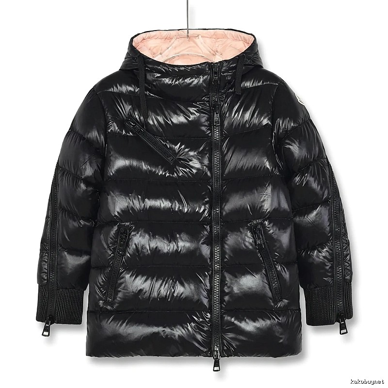Moncler shiny and stylish black down jacket