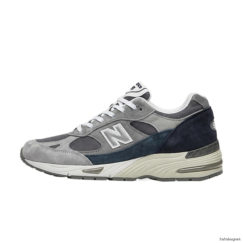 New Balance retro-style grey-blue sports shoes