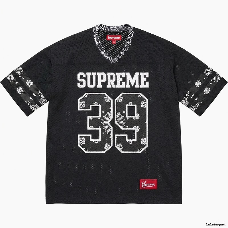 Supreme - printed sporty black T - shirt