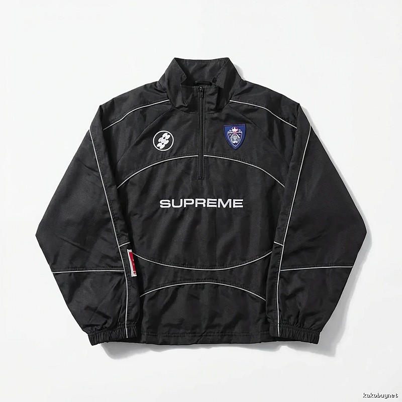 Supreme sporty black coat