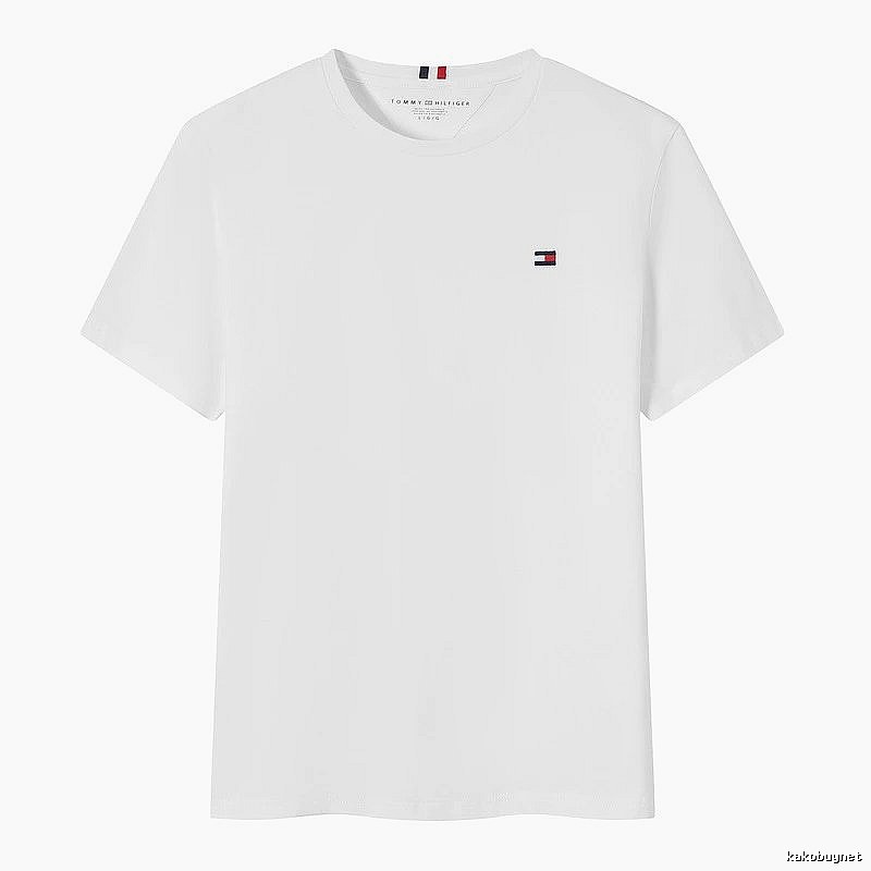 Tommy Hilfiger White Logo T-Shirt Travel Styling