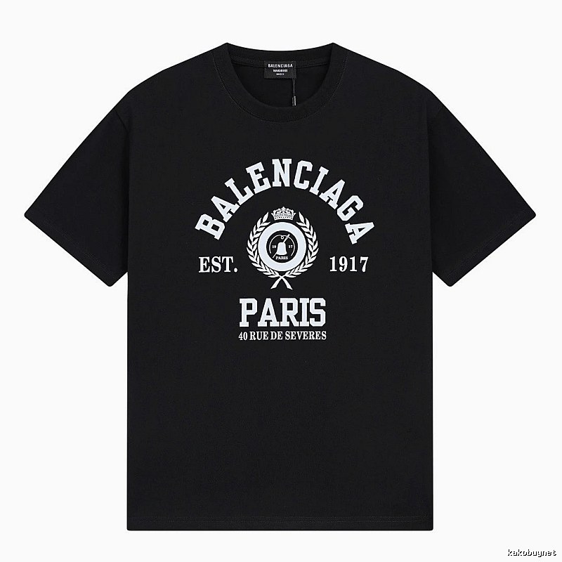 Vintage black short-sleeve T-shirt of Balenciaga